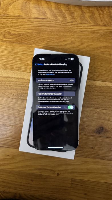 Телефон Iphone 14 pro