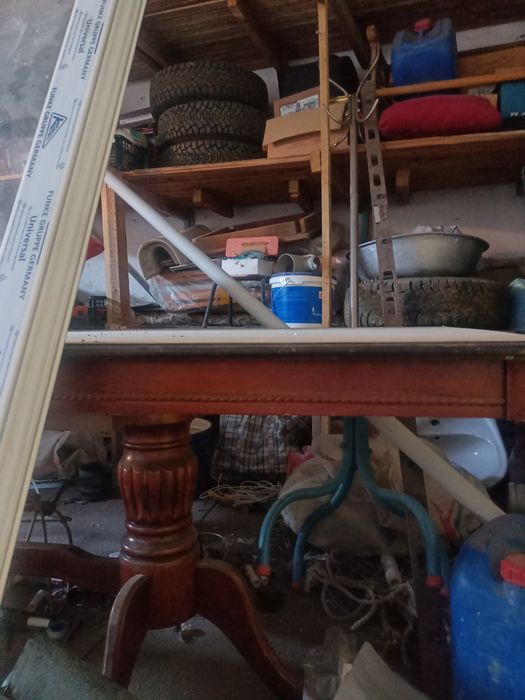 Продам столы для гостиной