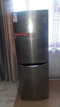 Продам холодильник LG в отличном состоянии!