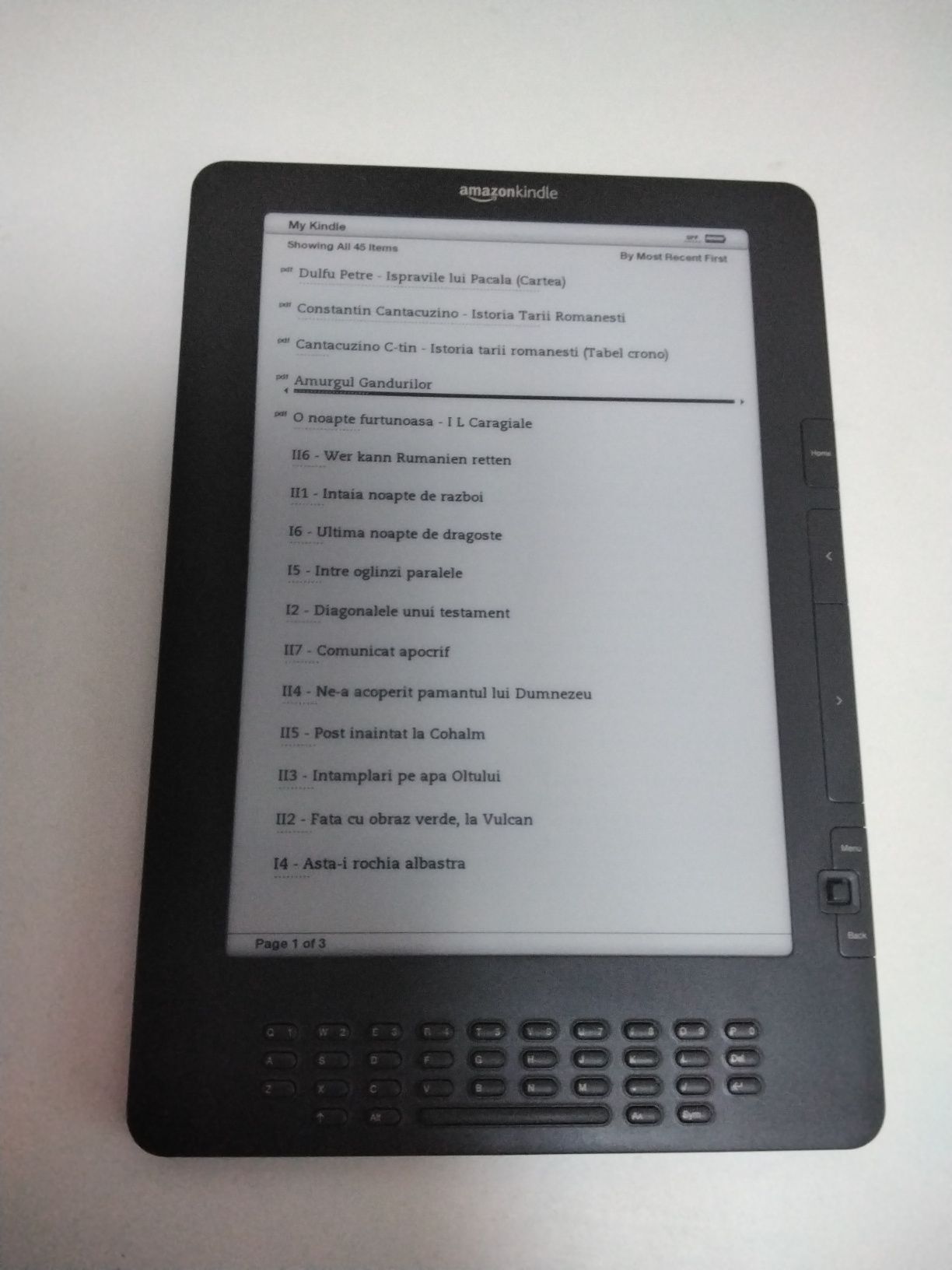 E-book reader Amazon Kindle DX de 9,7 inchi