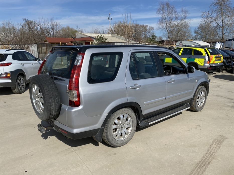 Хонда ЦРВ,2.2 диз.140 кс,2005 година.на части