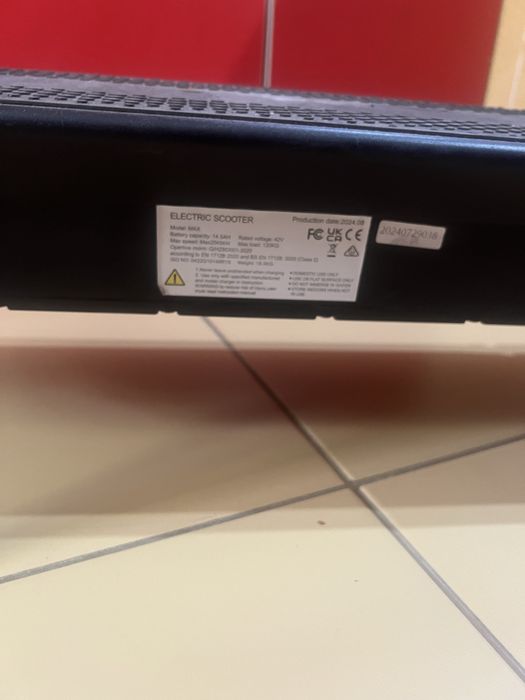 Trotineta electrică JUICEASE ESMAX 1000W, autonomie 45km