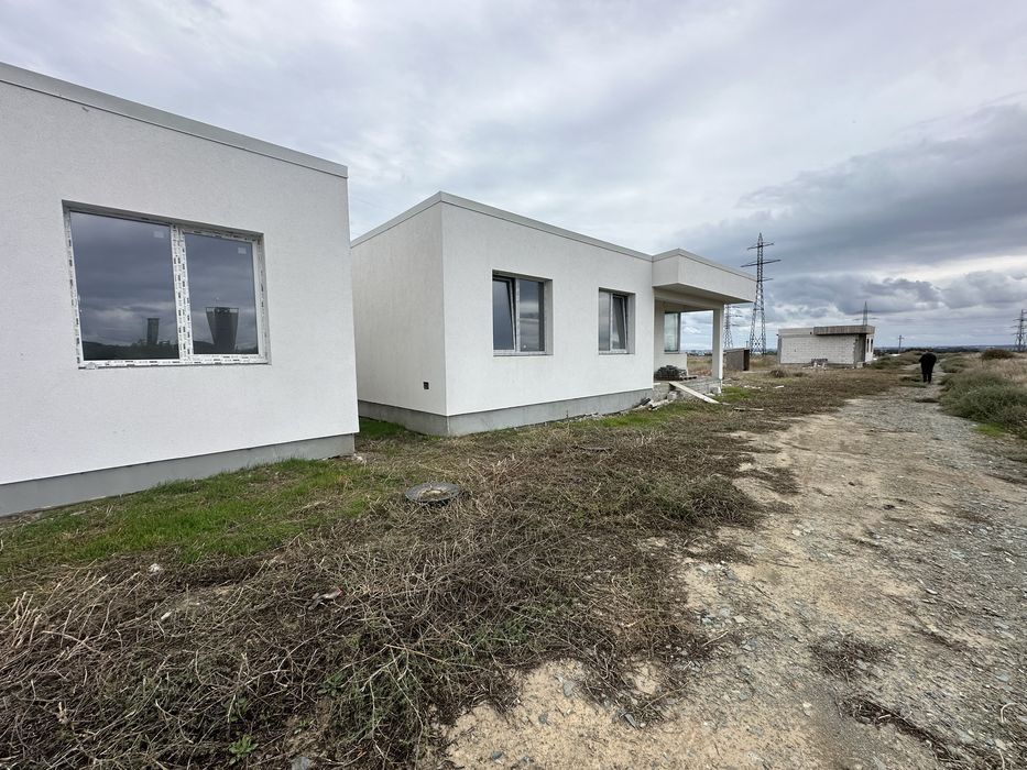 Casa parter de vanzare str. Campului colt cu Garii