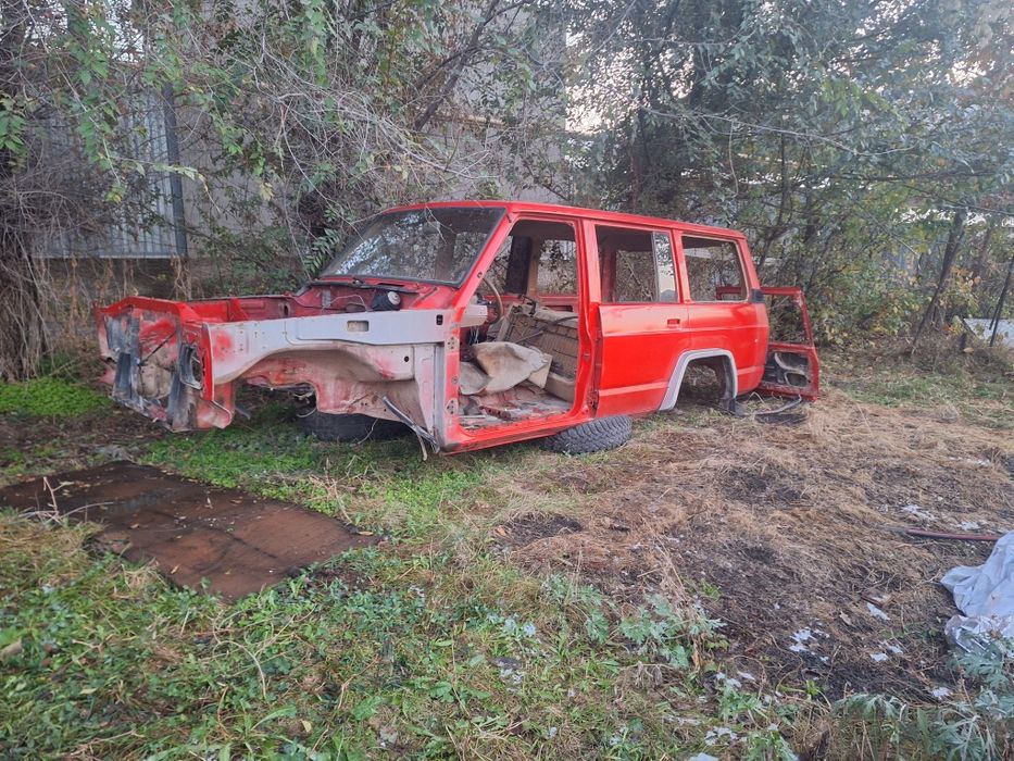 Запчасти  Ниссан Патрол у60.  Большой выбор запчастей.