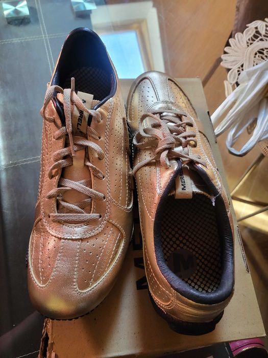 REDUS Adidasi piele naturala MERRELL, auriu cu negru, marimea 42