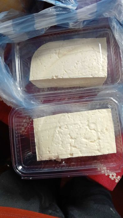 De vanzare produse lactate din lapte de VACA