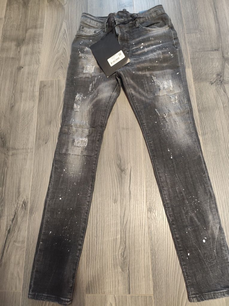 Vând blugi scurți și lungi , material de foarte bună calitate