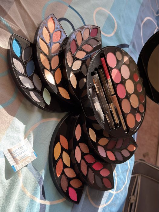 Douglas палитра