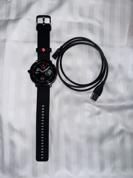 Vând CEAS Smartwatch Polar Vantage V3 LTE, nou, neactivat.