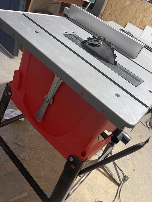 Vand Circular Panzer 2000w