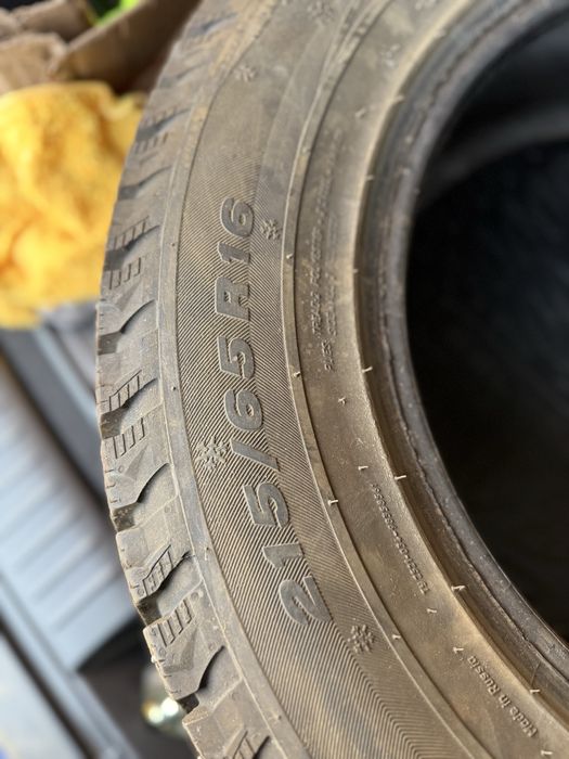 Продам шины 215/65/R16