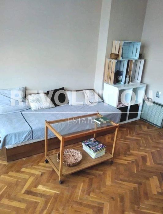 Двустаен апартамент в района на Зимно кино Тракия!