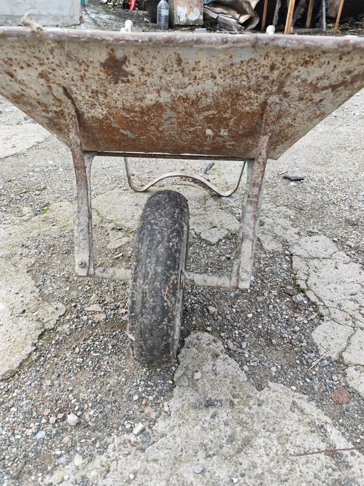 Продавам ръчна количка