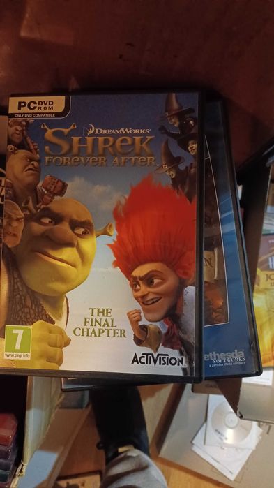 Vând pentru PC în stare foarte bună. Aveți mai jos pozele.