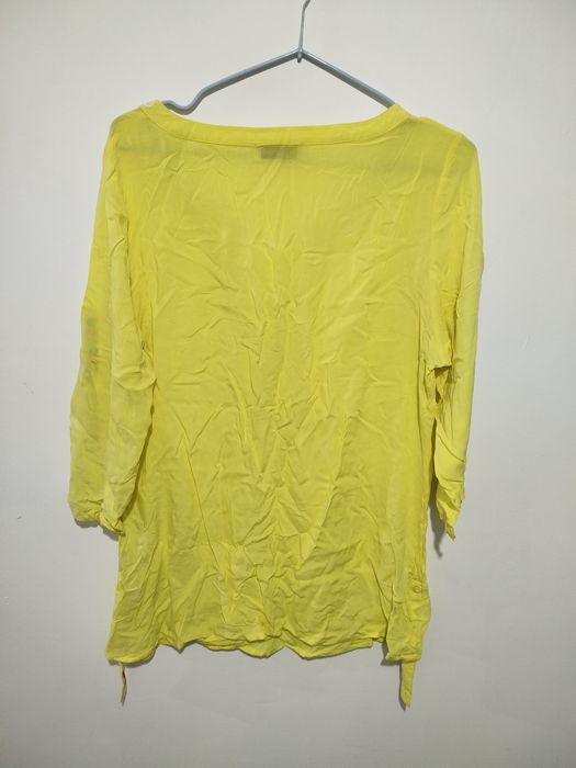 Отдам бесплатно женскую блузку