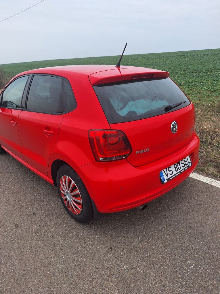 Vând Volkswagen Polo sau schimb cu duba + - diferența