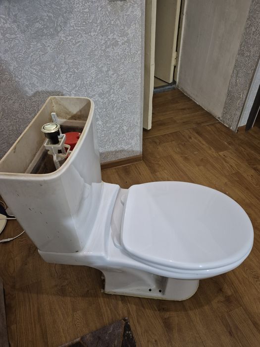 Продаётся унитаз б/у