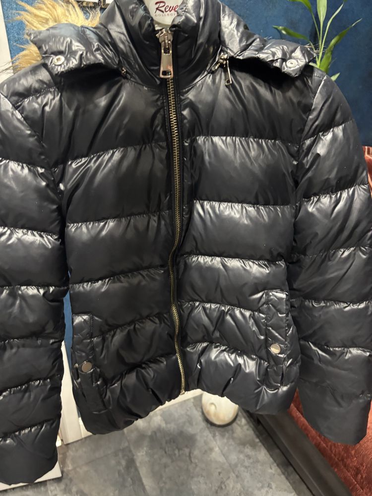 Черно яке Zara с гъши пух и богата яка XS-S размер