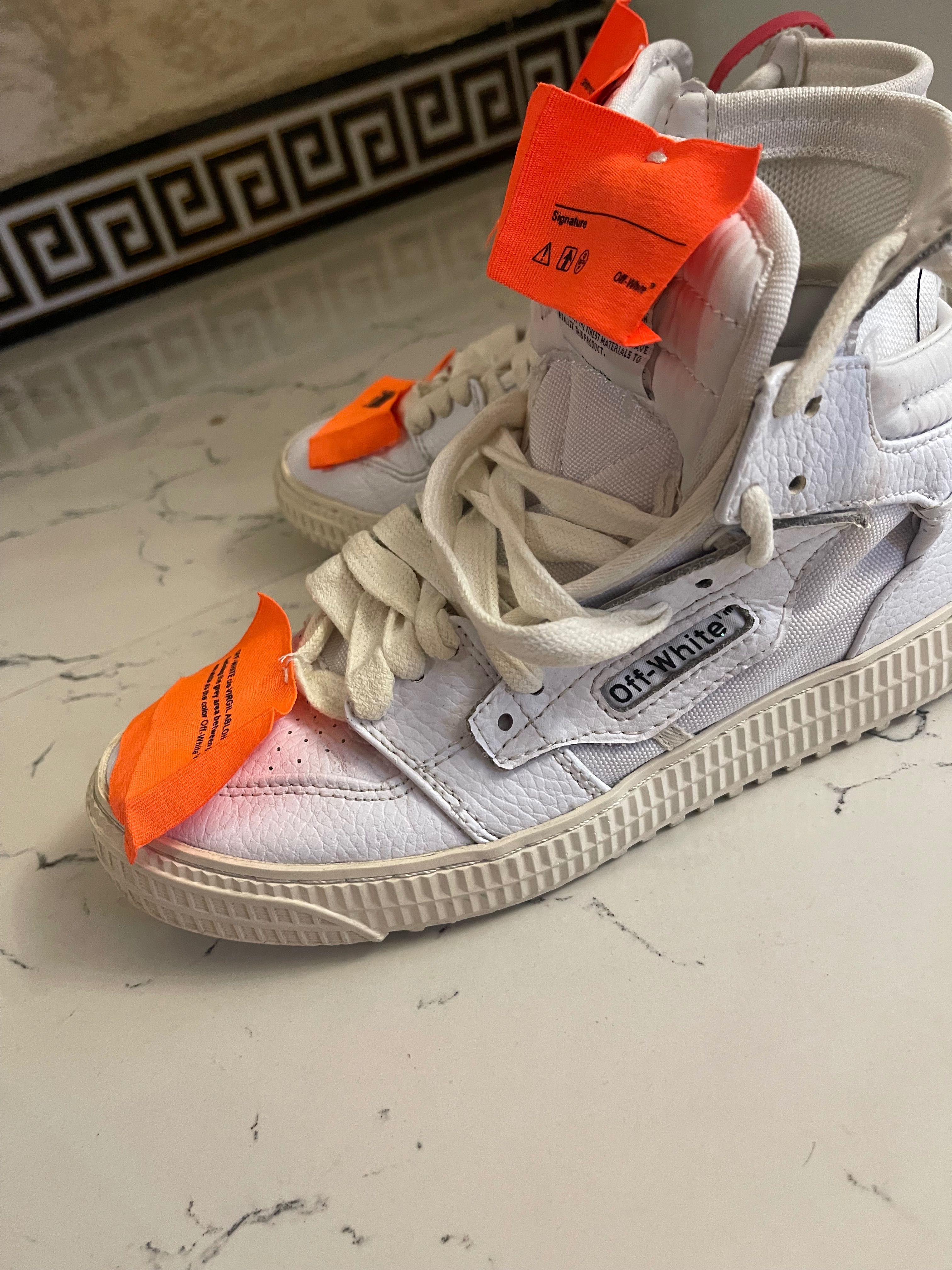 Papuci Off white nr 38