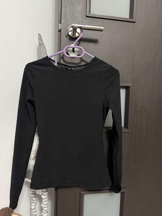 Bluza H&M, marimea xs, in stare foarte buna