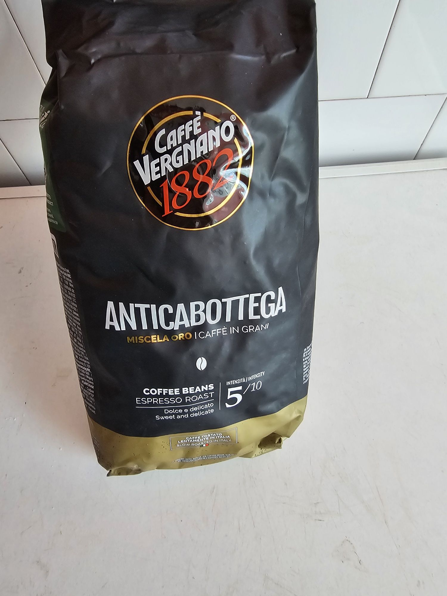 Vând cafea boabe ANTICABOTTEGA Miscela oro