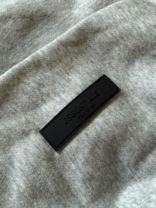 !СПЕШНО! Сиво Essentials Hoodie