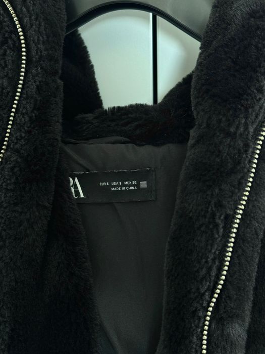 Косместо яке Zara носено