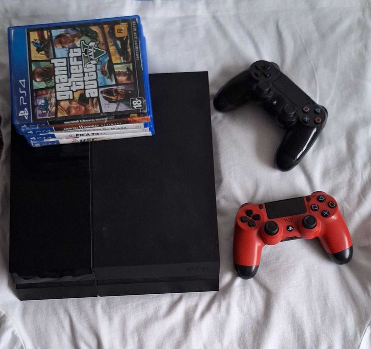 Продам ps4 с играми цена 80 000тг