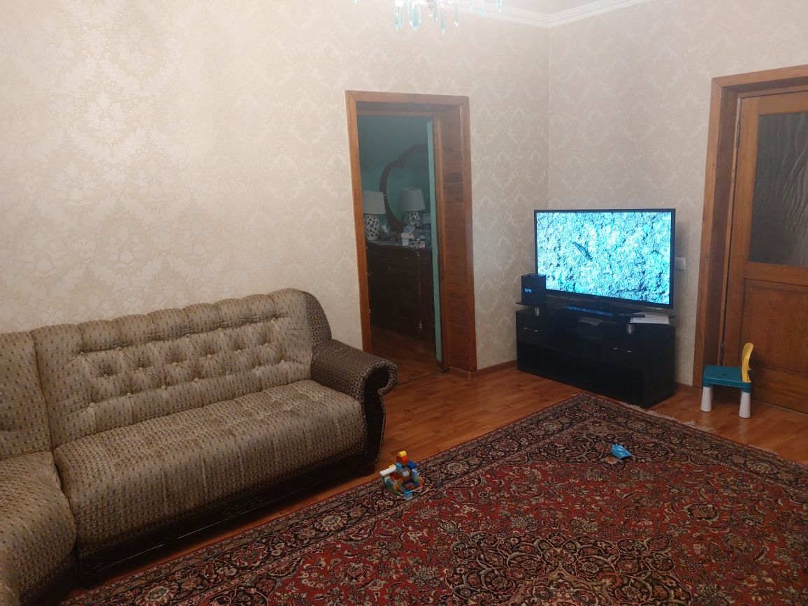 Продам четырёх комнатную квартиру