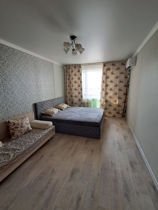 Сдам 1 комнатную квартиру в 11 мкр. Kaspi RED. Чистая, уютная, с еврор