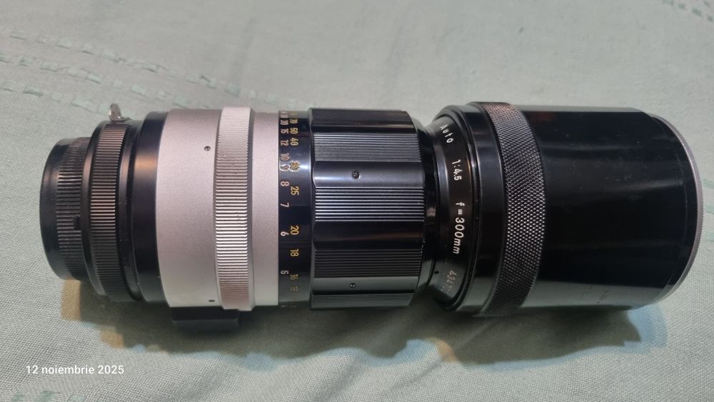 Aparat foto vintage Nikon N 4004, obiectiv foto Nikon