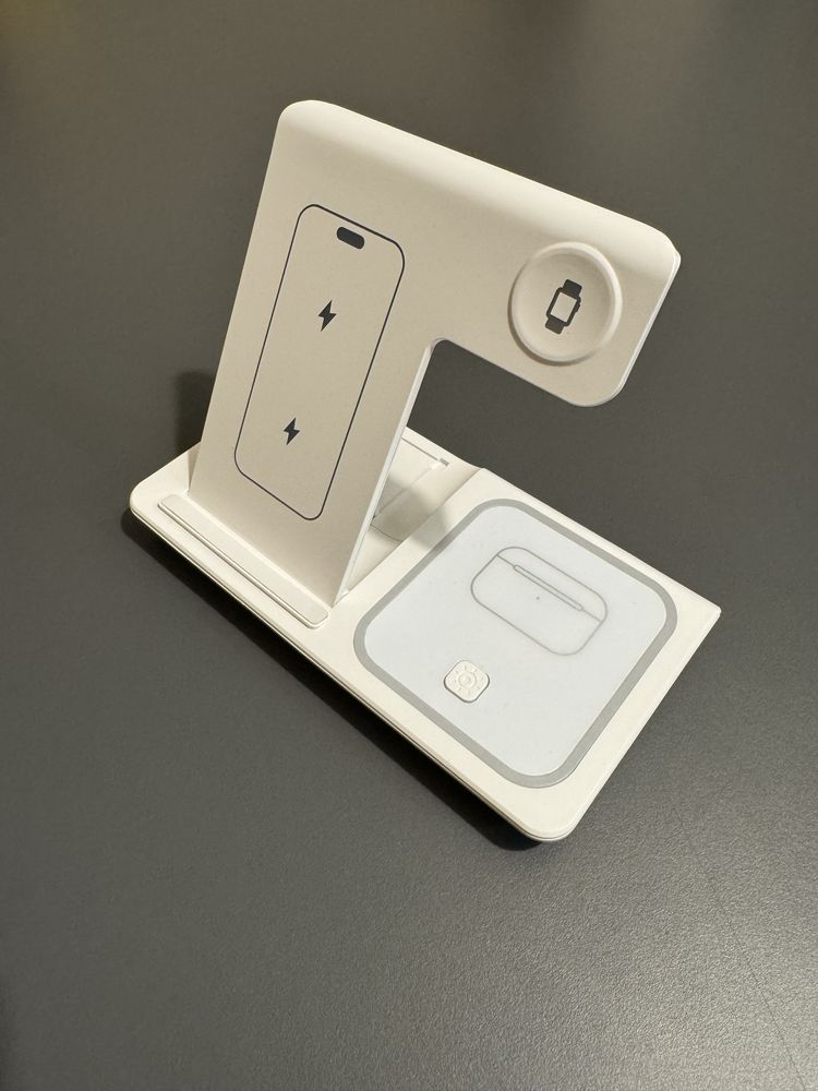 Безжично зарядно 3 в 1 / Wireless charger (foldable)