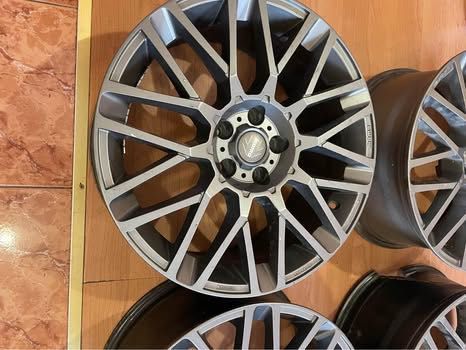 Джанти MOMO 5x108R18
Jaguar Ford Land Rover Opel Peugeot Renault
Volvo