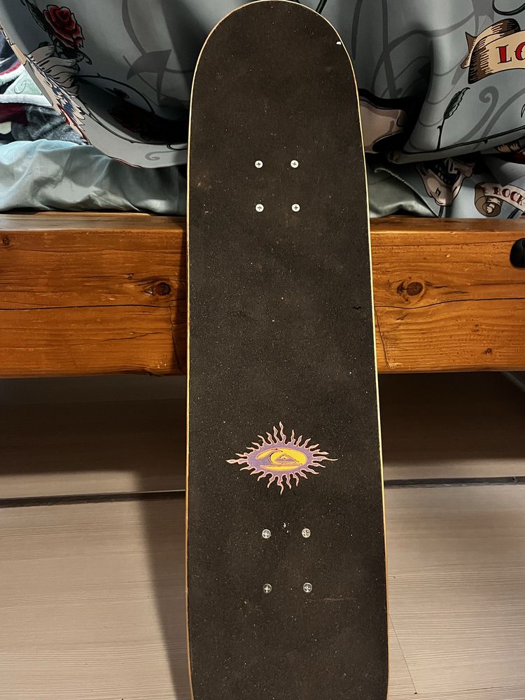 Skateboar Quicksilver