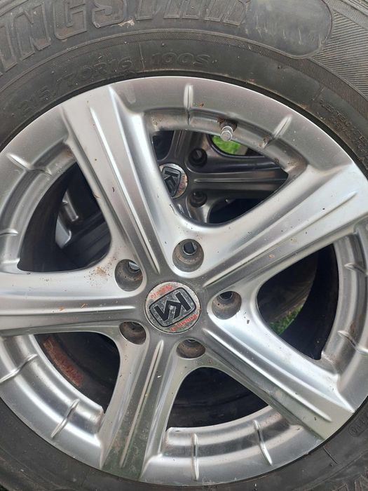 Vând 4 roti MS iarna-vara SUV 215 70 R16