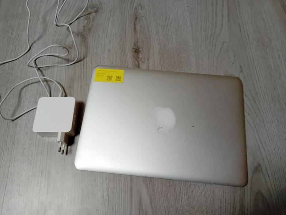 Leptop Mak Book Air 13