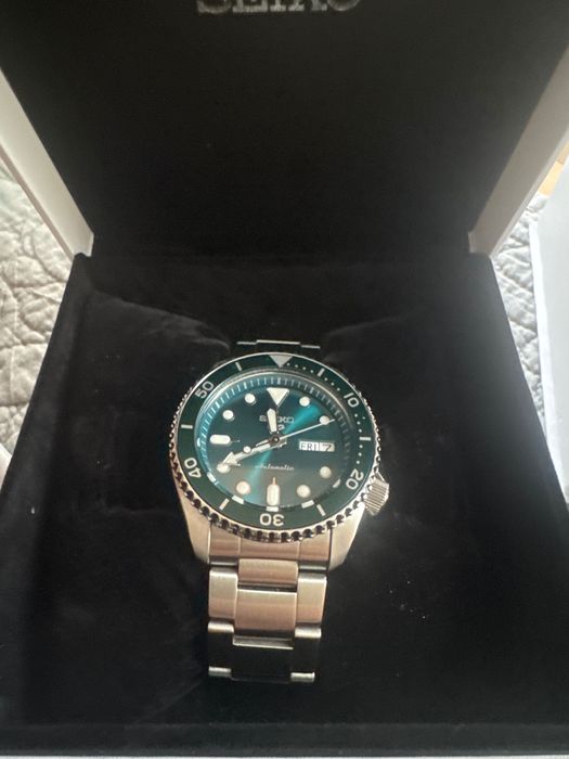 Часовник seiko5 нов с гаранция