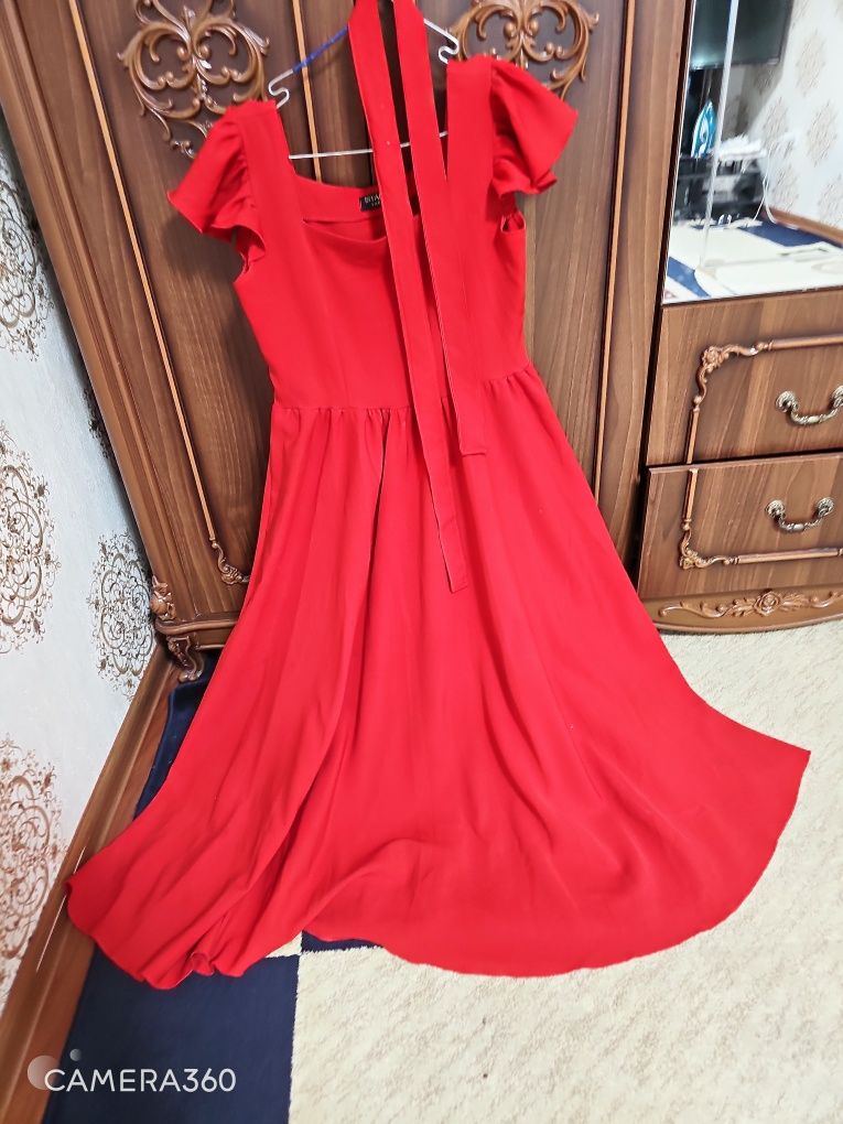 Красное красивое платье  chiroyli ko'ylak