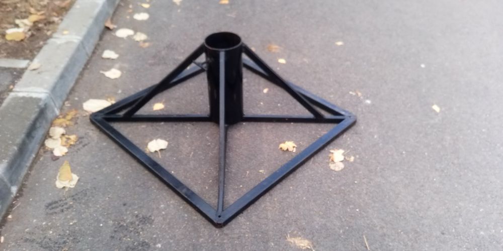 Suport metalic brad mare + ghirlande gratuit, foarte stabil