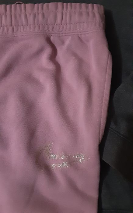 (S) NIKE PRO оригинални клинове(35лв) и екип NIKE (90лв)