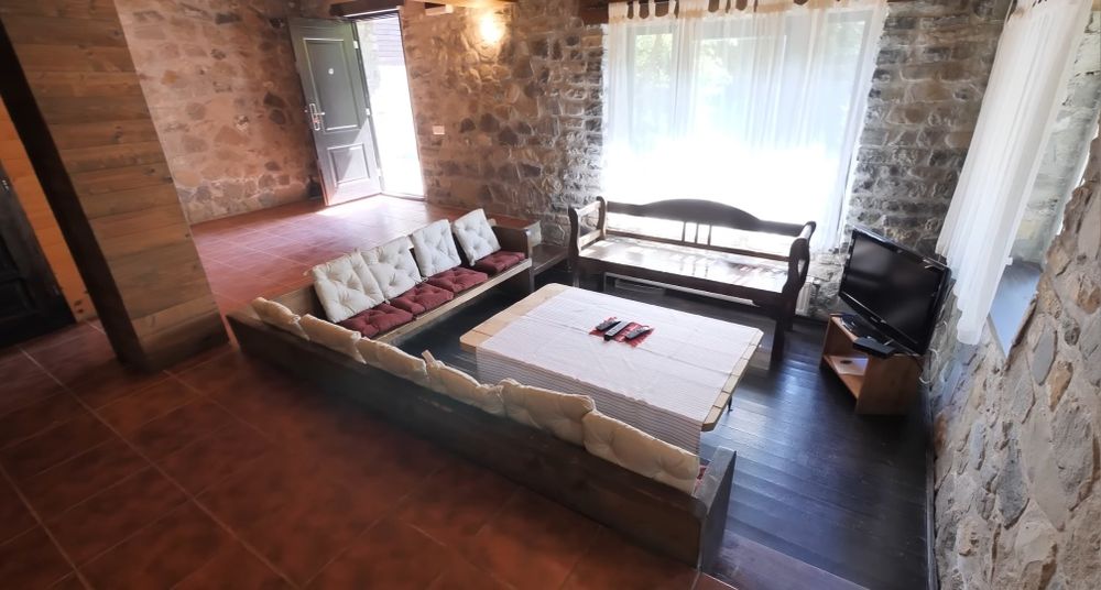 De închiriat Cabană Lepșa Disp.Craciun/Revelion