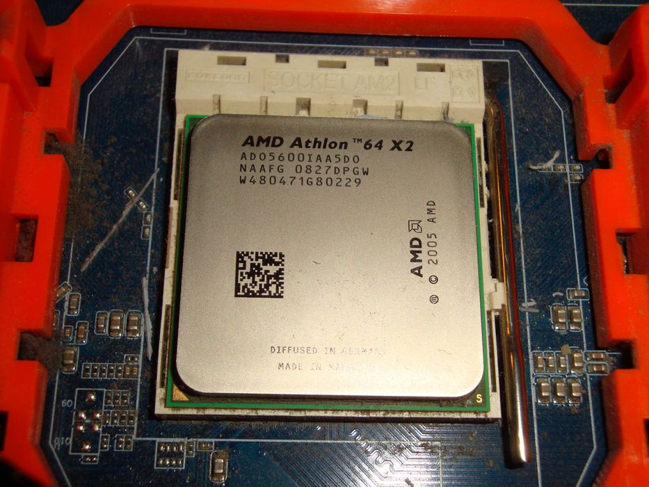Procesor AMD Athlon 64 x2 5600+ 2.9Ghz AM2 Brisbane 1mb cache