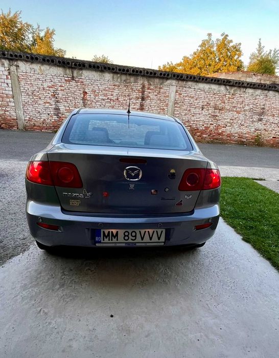 Mazda 3 2004 sedan, 1.6 benzina, 170986 Km