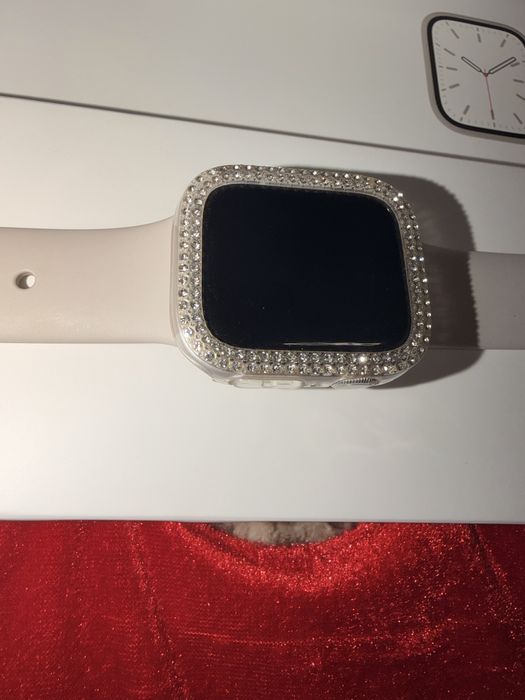 Apple Watch Series 7, 41mm – Starlight