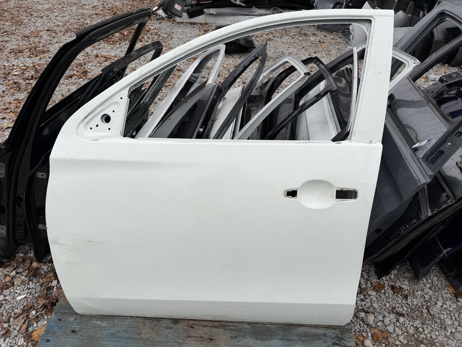 Врата Mitsubishi L200