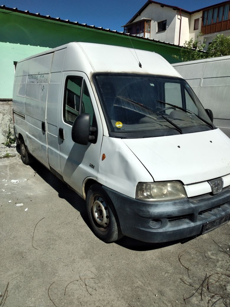 Dezmembrez peugeot boxer