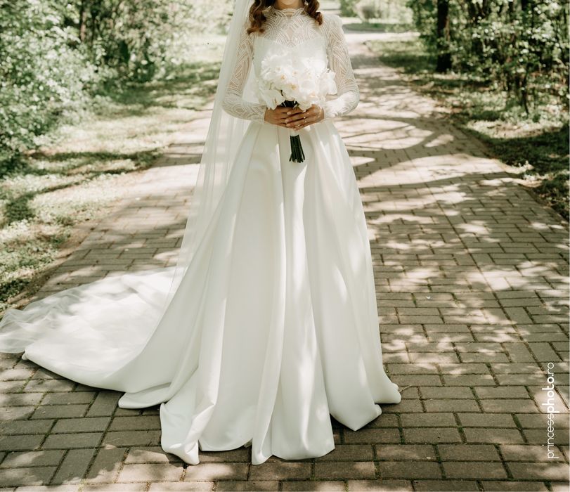 Vand rochie de mireasa