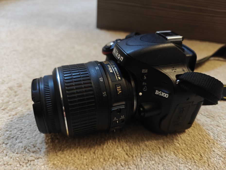 Nikon D5100+ obiectiv