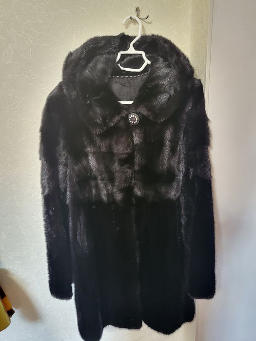 Продам норковую шубу