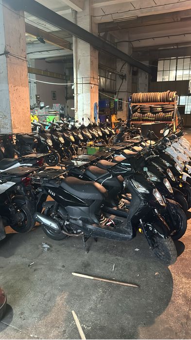 Sym xpro delivery scuter glovo tazz wolt bolt